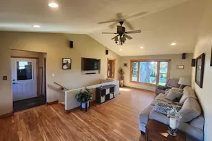 2408 S Teut Rd, Burlington, WI 53105 - Photo 10