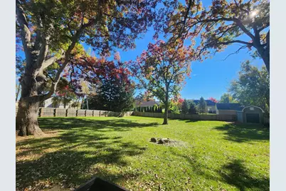 2408 S Teut Rd, Burlington, WI 53105 - Photo 40