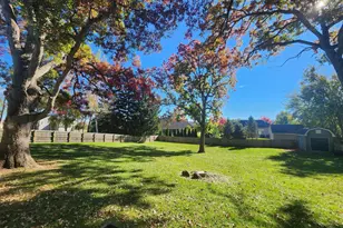 2408 S Teut Rd, Burlington, WI 53105 - Photo 40