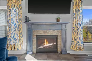 425 Chapel Hill Dr, Johnson Creek, WI 53038 - Photo 6