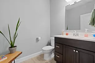 425 Chapel Hill Dr, Johnson Creek, WI 53038 - Photo 8