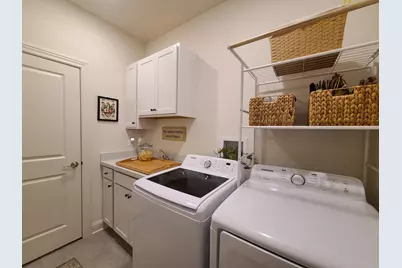 605  Cadence Cir, Lake Geneva, WI 53147 - Photo 10