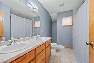 1725 N 18th St, Milwaukee, WI 53205 - Photo 16