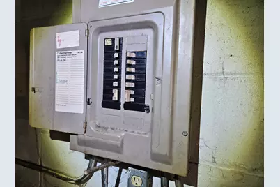 4050 N 6th St, Milwaukee, WI 53212 - Photo 12