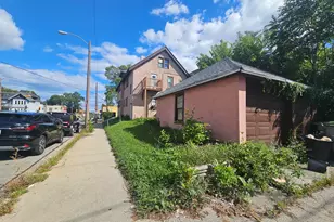 2677 N 39th St, Milwaukee, WI 53210 - Photo 2