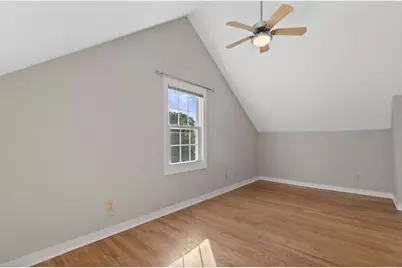 4918 N Berkeley Blvd, Whitefish Bay, WI 53217 - Photo 26