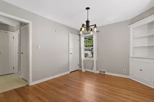 4918 N Berkeley Blvd, Whitefish Bay, WI 53217 - Photo 10