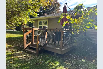 N35W28682  Old North Shore Dr, Delafield, WI 53072 - Photo 4