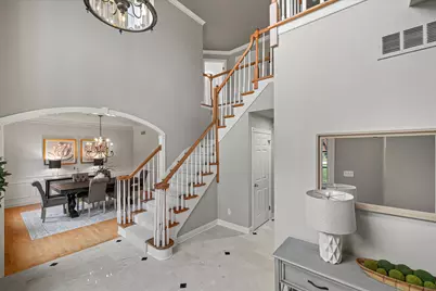 9254 W Wyndham Hills Ct, Franklin, WI 53132 - Photo 10