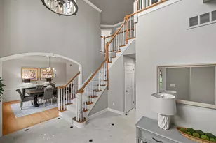 9254 W Wyndham Hills Ct, Franklin, WI 53132 - Photo 10