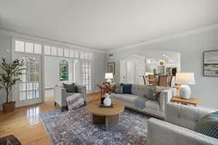 9254 W Wyndham Hills Ct, Franklin, WI 53132 - Photo 8