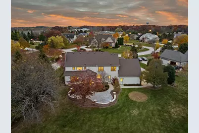 9254 W Wyndham Hills Ct, Franklin, WI 53132 - Photo 48