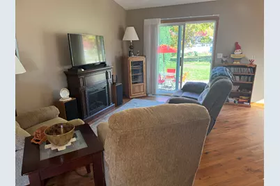 4425  33rd St, La Crosse, WI 54601 - Photo 2