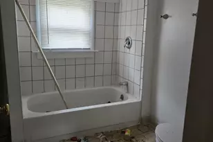 5326 N 38th St, Milwaukee, WI 53209 - Photo 6