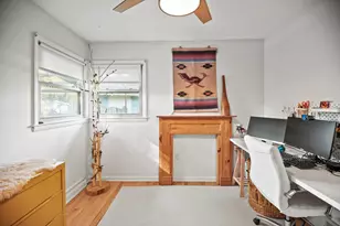 723 W Riverview Dr, Glendale, WI 53209 - Photo 12