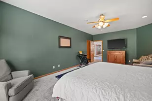 5740 Woodland Hills Dr, Racine, WI 53406 - Photo 34