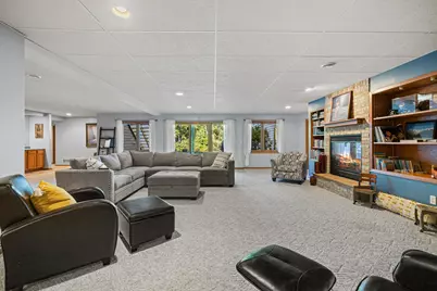 5740  Woodland Hills Dr, Racine, WI 53406 - Photo 40