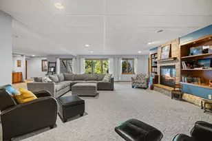 5740 Woodland Hills Dr, Racine, WI 53406 - Photo 40