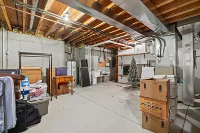 5740  Woodland Hills Dr, Racine, WI 53406 - Photo 84