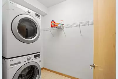 311 E Erie St #425, Milwaukee, WI 53202 - Photo 34