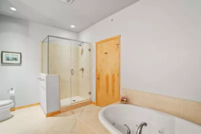 311 E Erie St #425, Milwaukee, WI 53202 - Photo 32