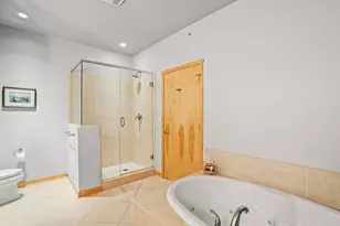 311 E Erie St, Milwaukee, WI 53202 - Photo 32