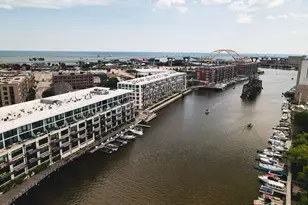 311 E Erie St, Milwaukee, WI 53202 - Photo 44