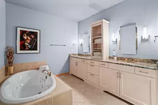 311 E Erie St, Milwaukee, WI 53202 - Photo 30