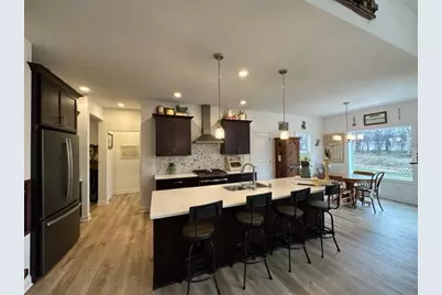 842  Medina Dr, Mukwonago, WI 53149 - Photo 4