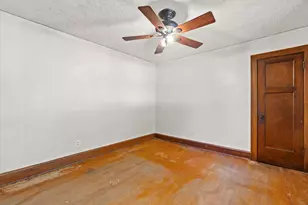 1504 S 71st St, West Allis, WI 53214 - Photo 16