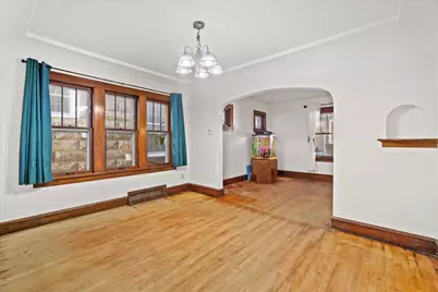 1504 S 71st St, West Allis, WI 53214 - Photo 12