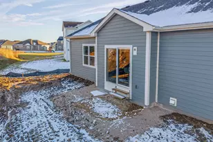 N67W25396 Vail Ln, Sussex, WI 53089 - Photo 32