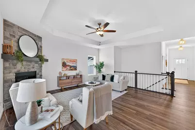 N67W25396  Vail Ln, Sussex, WI 53089 - Photo 6