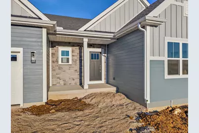 N67W25396  Vail Ln, Sussex, WI 53089 - Photo 4