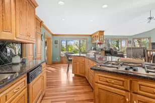 W243N7650 Hilltop Ct, Lisbon, WI 53089 - Photo 10