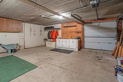 W243N7650  Hilltop Ct, Lisbon, WI 53089 - Photo 36