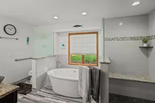 W243N7650 Hilltop Ct, Lisbon, WI 53089 - Photo 18