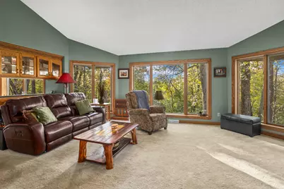 W243N7650  Hilltop Ct, Lisbon, WI 53089 - Photo 4