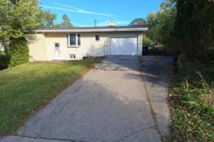 729 S Washington Ave, Viroqua, WI 54665 - Photo 1