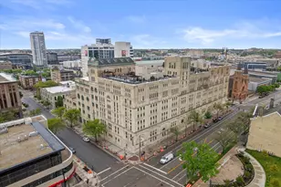 270 E Highland Ave, Milwaukee, WI 53202 - Photo 44