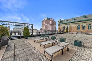 270 E Highland Ave, Milwaukee, WI 53202 - Photo 20