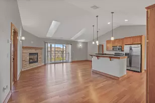 1632 Grey Fox Trail, Mukwonago, WI 53149 - Photo 2