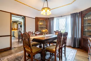 6110 Washington Cir, Wauwatosa, WI 53213 - Photo 10