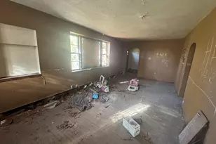 2039 S Green Bay Rd, Racine, WI 53406 - Photo 4