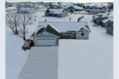 152  Sunflower St, Westby, WI 54667 - Photo 2