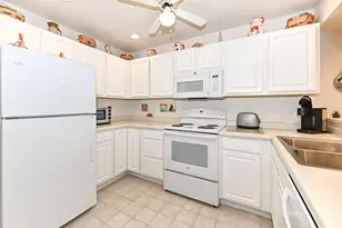 509 Westfield Way, Pewaukee, WI 53072 - Photo 16