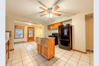 3723 S 18th St #3725, Milwaukee, WI 53221 - Photo 10
