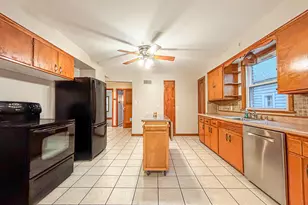 3723 S 18th St, Milwaukee, WI 53221 - Photo 12