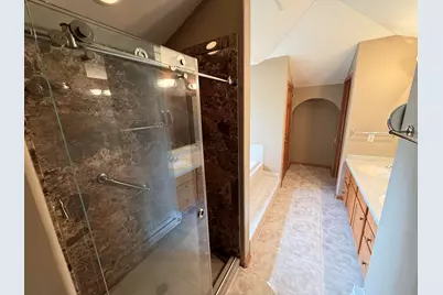 2340  Robbie Ct, Brookfield, WI 53005 - Photo 14