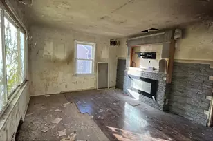 821 N Washington St, Janesville, WI 53548 - Photo 4